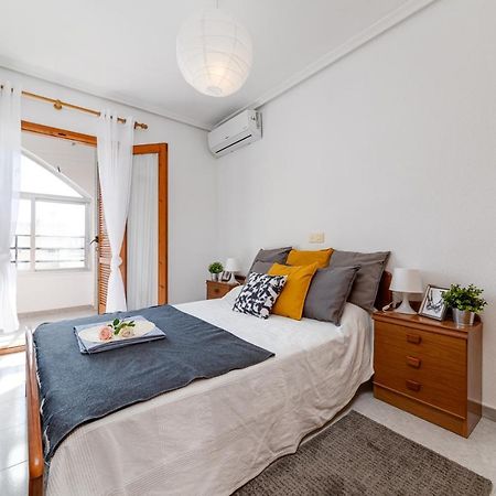 Cozy Apartment Near The Sea Torrevieja Eksteriør billede