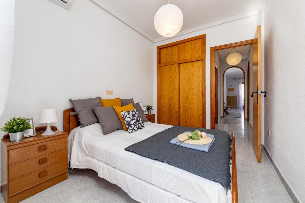 Cozy Apartment Near The Sea Torrevieja Eksteriør billede
